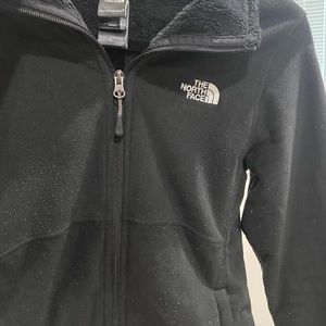 Black Northface fleece